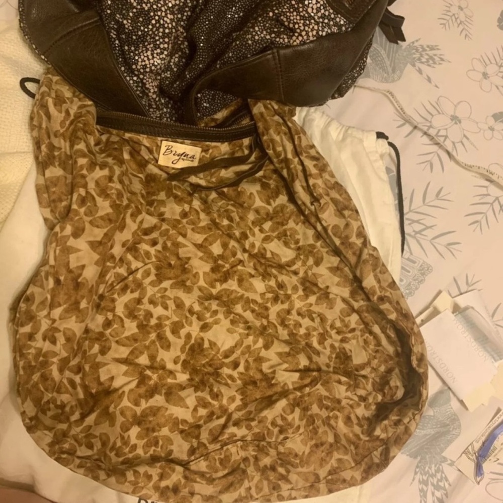 Bryna Nicole brown stingray tote shoulder handbag - Picture 4 of 8